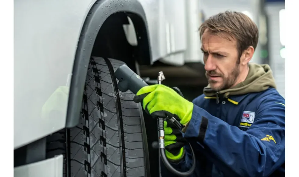 Coach Tyres Services