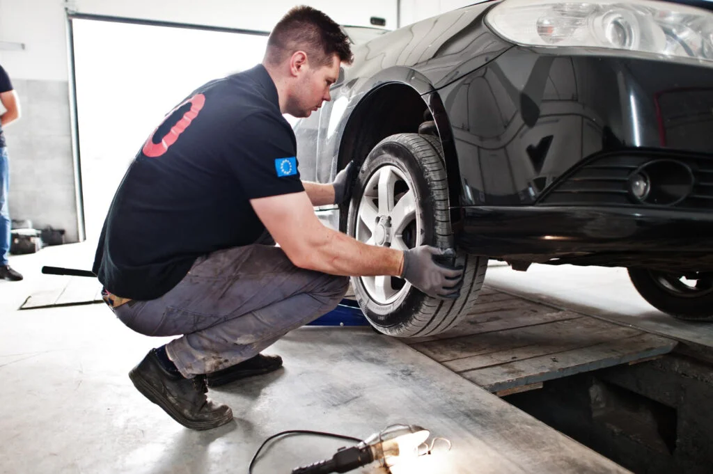 mobile-tyre-fitting-5-1024x681